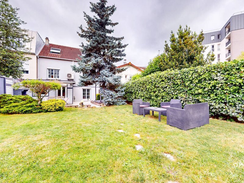 Maison 7 pièces 129 m² · à Clamart · 129 m² · 750 000 €