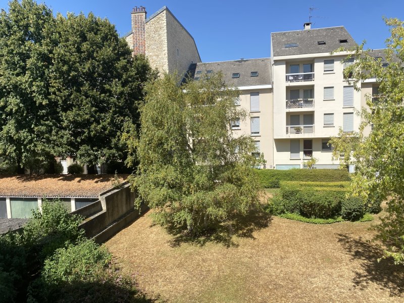 Appartement 1 pièce 29 m² · à Clamart · 29 m² · 189 000 €