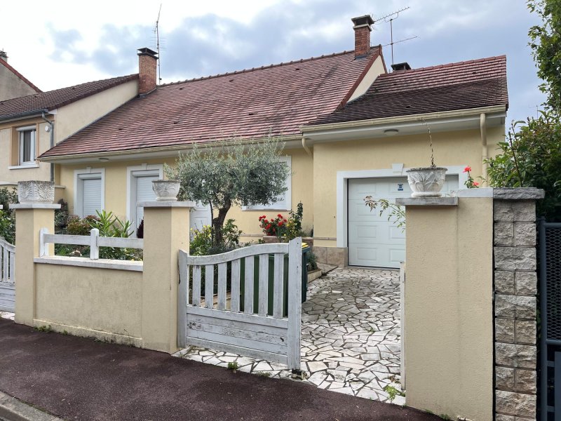 Maison 5 pièces 326 m² · à Clamart · 326 m² · 690 000 €