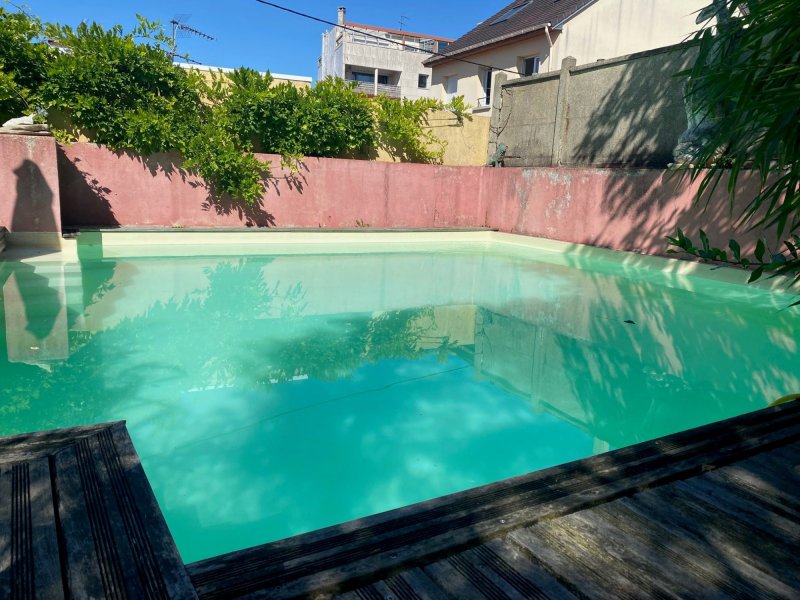 Maison 8 pièces 310 m² · à Clamart · 310 m² · 936 000 €